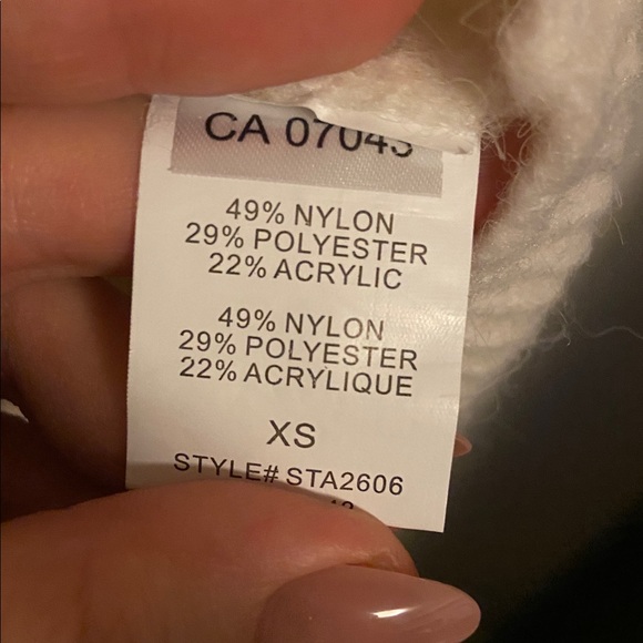 Dreamers by Debut Strawberry Crochet Sweater - Picture 5 of 7